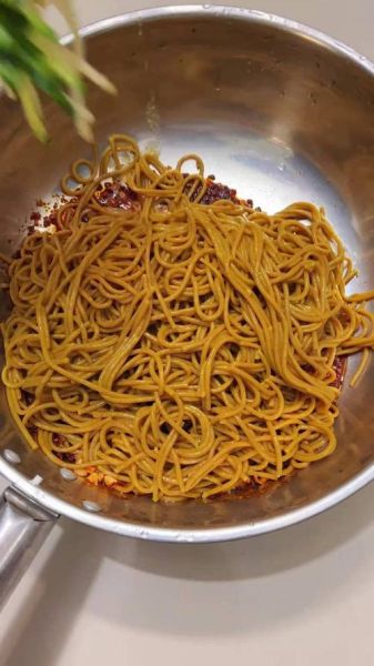 彭阳 非物质文化遗产(彭阳非遗美食:荞麦饸饹怎么做才地道?)-第3张图片-八三百科 彭阳 非物质文化遗产(彭阳非遗美食:荞麦饸饹怎么做才地道?)-第3张图片-八三百科