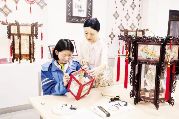 芜湖春节非物质文化遗产(芜湖春节非遗有哪些值得带娃体验)-第2张图片-八三百科 芜湖春节非物质文化遗产(芜湖春节非遗有哪些值得带娃体验)-第2张图片-八三百科