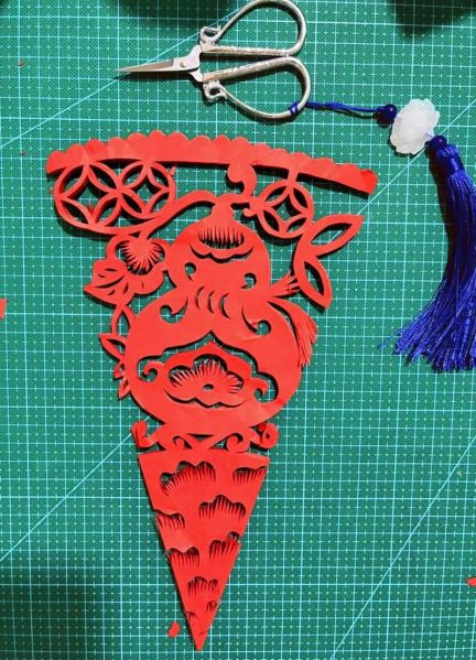 五莲剪纸非物质文化遗产(五莲剪纸非遗传承步骤新手怎么做)-第3张图片-八三百科 五莲剪纸非物质文化遗产(五莲剪纸非遗传承步骤新手怎么做)-第3张图片-八三百科