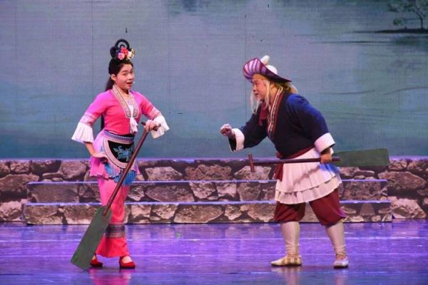 彩调 非物质文化遗产(彩调剧非遗入门指南:新手如何看懂这门千年山歌戏)-第2张图片-八三百科 彩调 非物质文化遗产(彩调剧非遗入门指南:新手如何看懂这门千年山歌戏)-第2张图片-八三百科