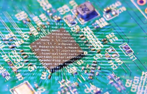 量子计算机芯片是用超导体做的吗（量子计算机芯片一定要超导吗）-第2张图片-八三百科