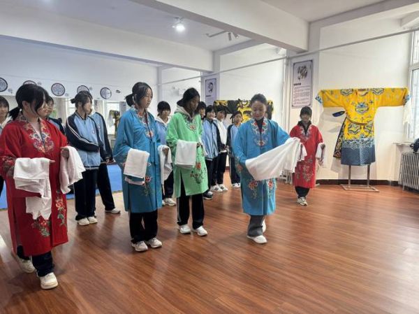 非物质文化遗产影视（非物质文化遗产影视进校园如何拍）-第1张图片-八三百科