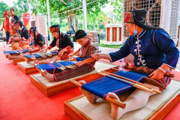 非物质文化遗产染织技术（非遗染织技术有哪些常见工艺）-第2张图片-八三百科