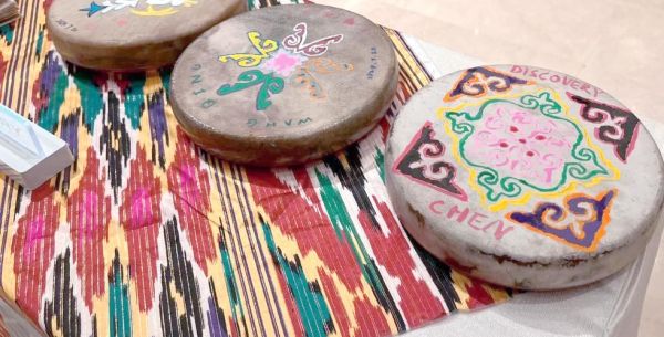 新疆非物质文化遗产工艺品（新疆非遗手工艺有哪些值得新手收藏）-第1张图片-八三百科