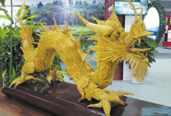 沐川非物质文化遗产(沐川草龙制作工艺流程)-第1张图片-八三百科 沐川非物质文化遗产(沐川草龙制作工艺流程)-第1张图片-八三百科