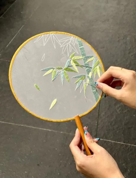 蜀绣非物质文化遗产（蜀绣技艺传承入门完全指南）-第3张图片-八三百科