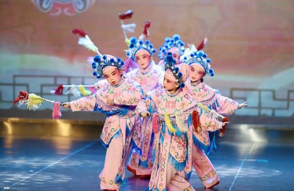 滇剧非物质文化遗产（滇剧非遗保护现状及入门指南）-第2张图片-八三百科