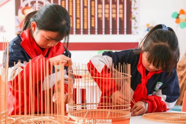 儿童非物质文化遗产课堂(儿童非遗课堂怎么上?一堂实操示范课拆解)-第2张图片-八三百科 儿童非物质文化遗产课堂(儿童非遗课堂怎么上?一堂实操示范课拆解)-第2张图片-八三百科