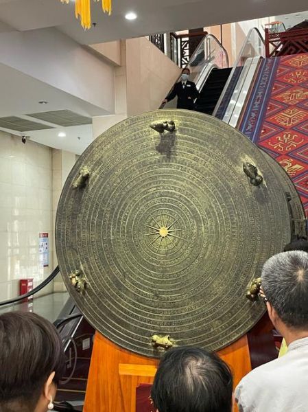 非物质文化遗产 铜鼓(铜鼓非遗技艺到底藏着什么秘密)-第3张图片-八三百科 非物质文化遗产 铜鼓(铜鼓非遗技艺到底藏着什么秘密)-第3张图片-八三百科