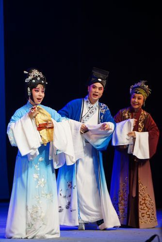 平潭非物质文化遗产闽剧（平潭闽剧非遗初探：从“啥是闽剧”到“看得懂门道”）-第1张图片-八三百科