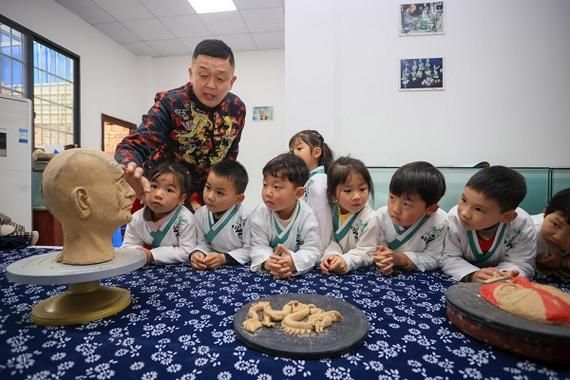 非物质文化遗产的影响(非遗进校园对青少年的影响有多深远)-第3张图片-八三百科 非物质文化遗产的影响(非遗进校园对青少年的影响有多深远)-第3张图片-八三百科