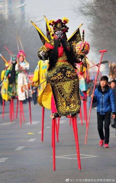 非物质文化遗产的高跷会(高跷会表演有哪些传统套路)-第3张图片-八三百科 非物质文化遗产的高跷会(高跷会表演有哪些传统套路)-第3张图片-八三百科