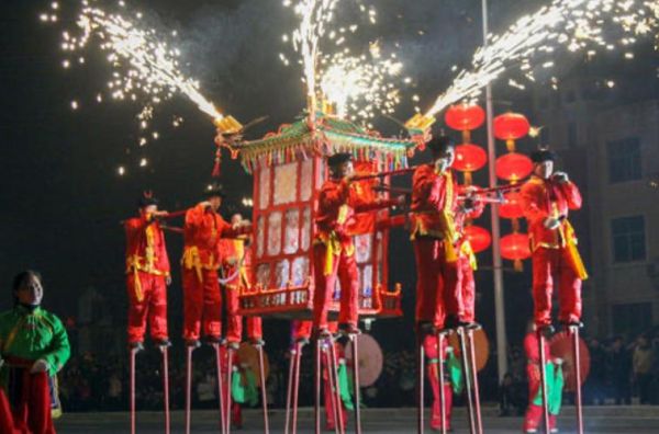 非物质文化遗产的高跷会(高跷会表演有哪些传统套路)-第1张图片-八三百科 非物质文化遗产的高跷会(高跷会表演有哪些传统套路)-第1张图片-八三百科