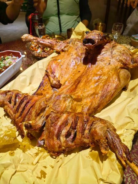 烤全羊非物质文化遗产（烤全羊非遗技艺如何传承？）-第2张图片-八三百科