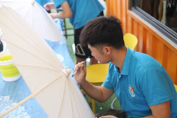 非物质文化遗产 伞(非遗油纸伞的制作全过程揭秘)-第3张图片-八三百科 非物质文化遗产 伞(非遗油纸伞的制作全过程揭秘)-第3张图片-八三百科