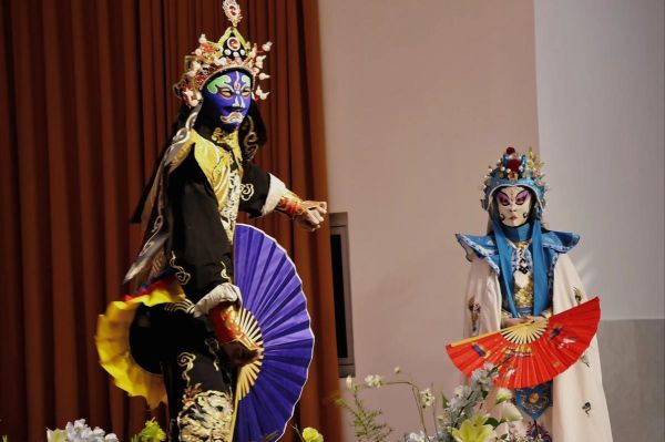 民间非物质文化遗产乐山(乐山川剧变脸去哪里看最正宗)-第2张图片-八三百科 民间非物质文化遗产乐山(乐山川剧变脸去哪里看最正宗)-第2张图片-八三百科