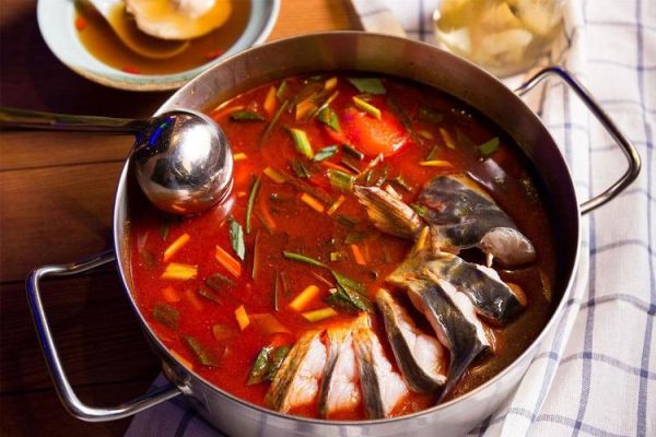 非物质文化遗产酸汤鱼（非遗苗家酸汤鱼最正宗做法）-第2张图片-八三百科